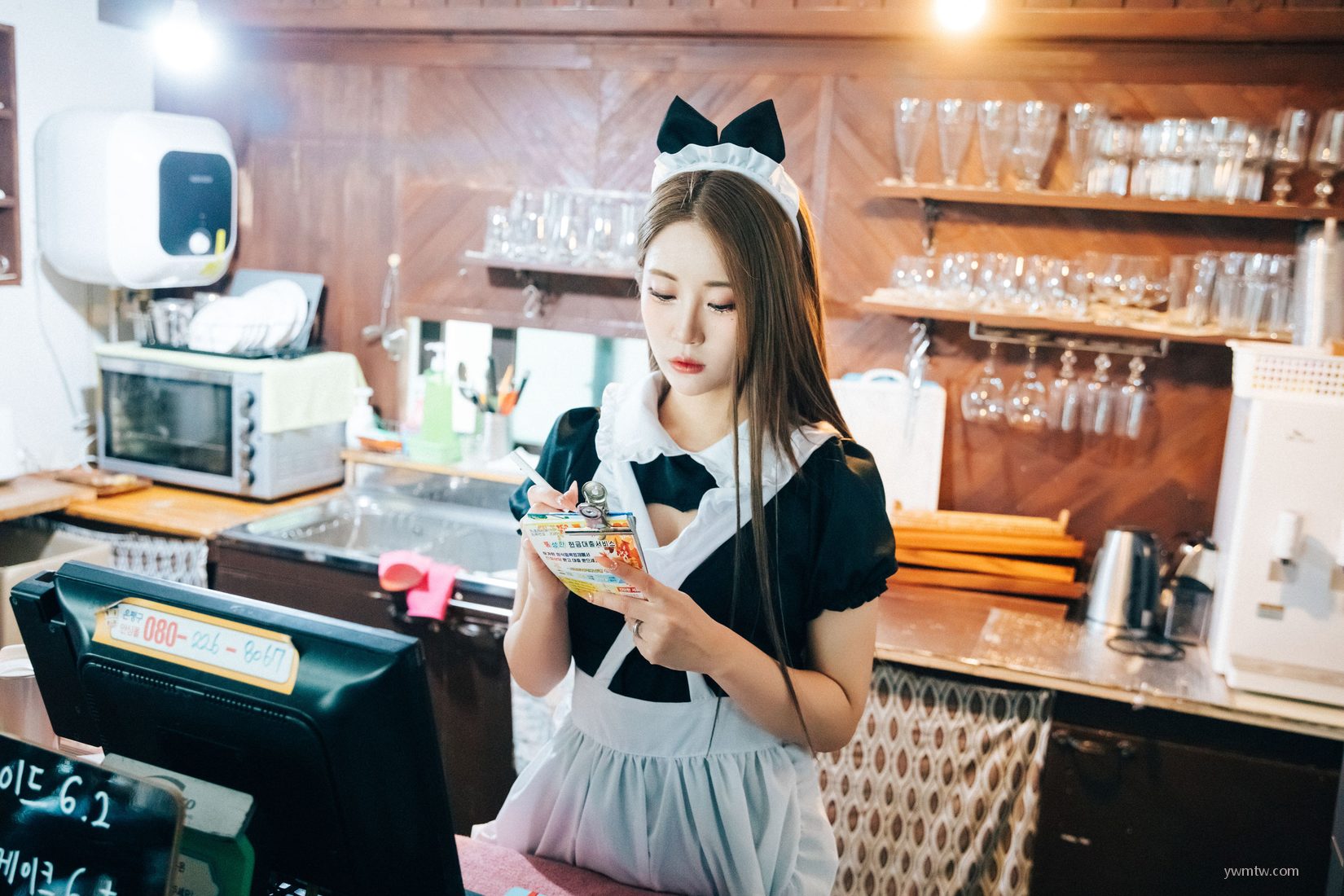 Bomi [ϺLoozyд] Maid cafe P.5