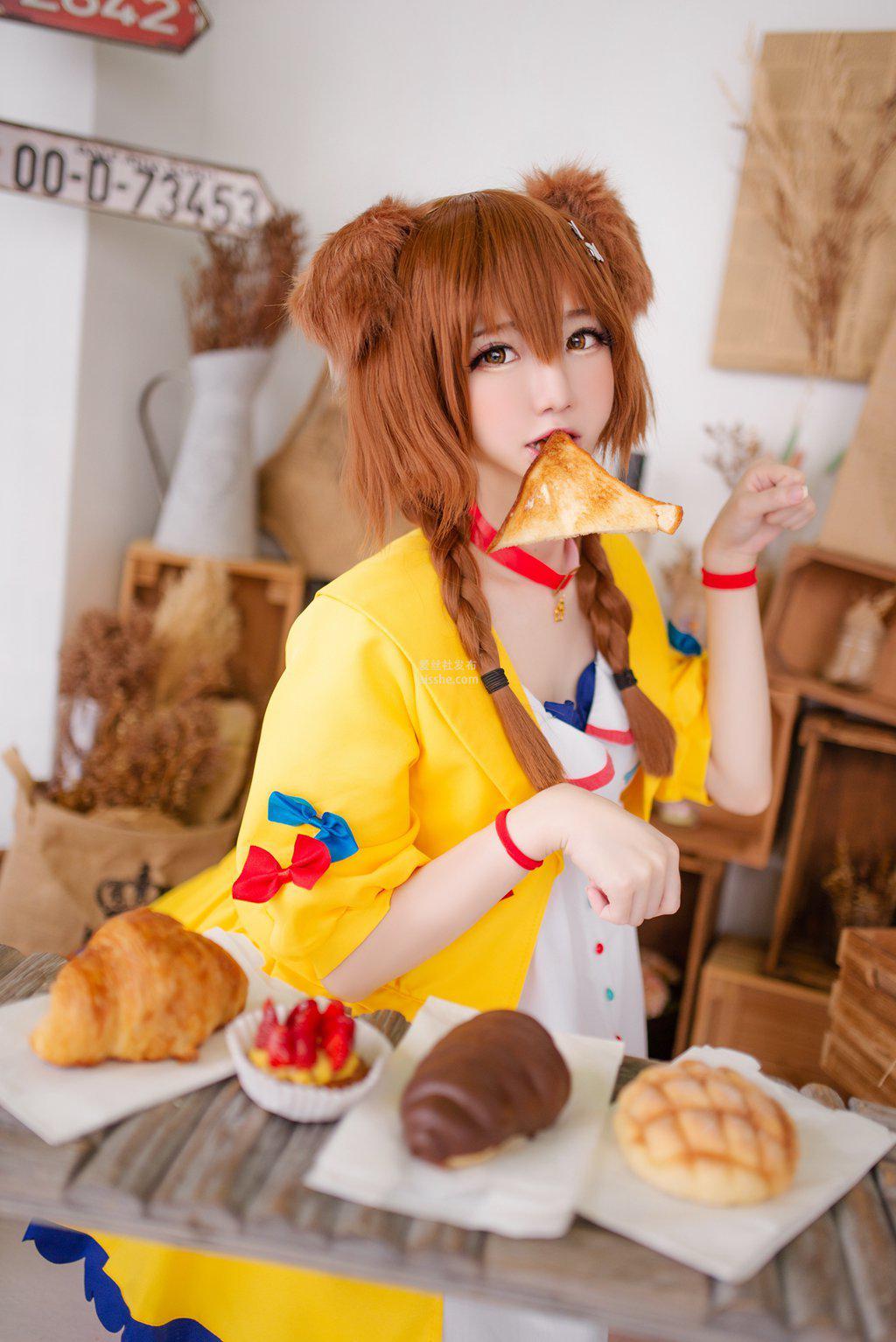 ɫCoser coserӰ Dorasnow Korone Inugami Sally ģ 33 C ͼ 32P P.1 