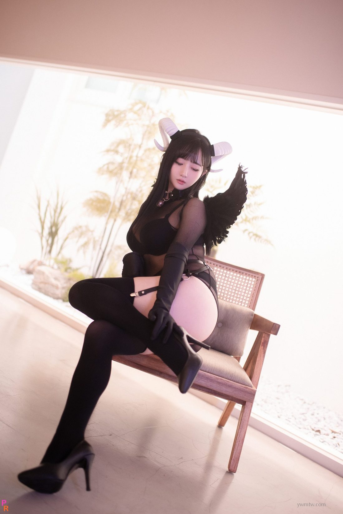 RIBBON] Ӱ ͼ պŮ Succubus [PINK  Jina perspective P.11